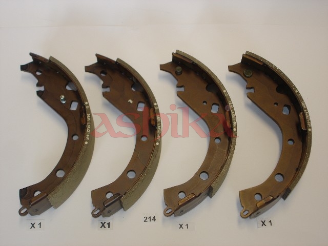 ASHIKA Bremsebakkesæt 5502214 bagaksel for TOYOTA