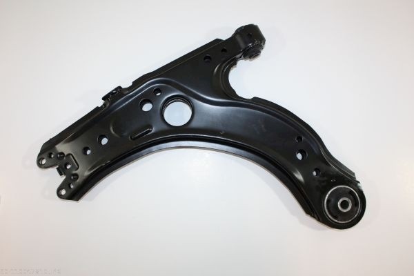 AUTOMEGA Bærearm, hjulophæng 110047810 nede for AUDI VAG
