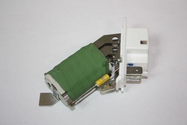 AUTOMEGA Modstand, kabineventilator 150105710 for OPEL GENERAL MOTORS