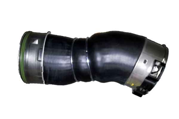 BUGIAD Ladeluftslange 81731 højre for BMW