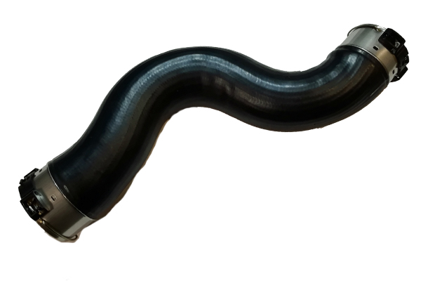 BUGIAD Ladeluftslange 81743 højre for BMW