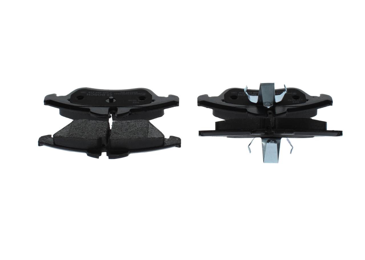 BOSCH Bremseklodser 0986424218 for DODGE MERCEDES-BENZ VW