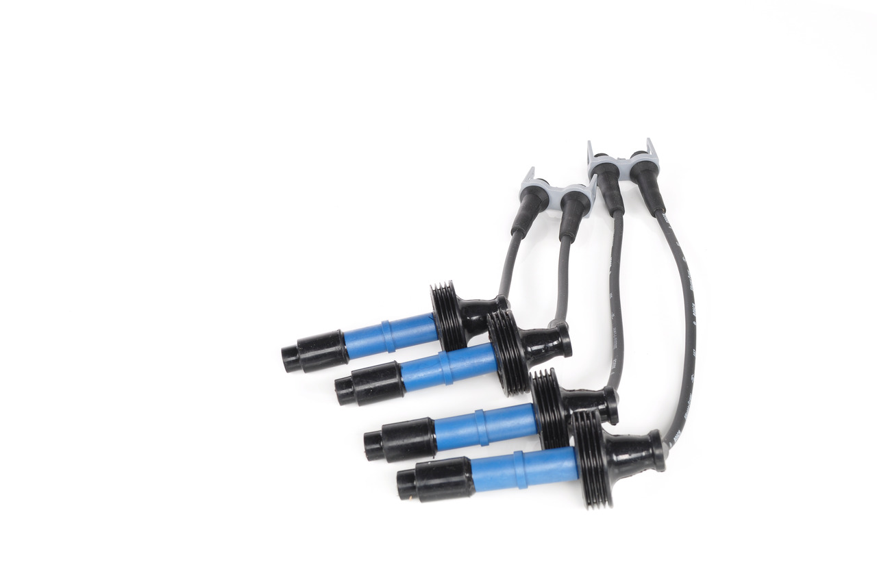 BOSCH Tændkabelsæt 0 986 357 238 for VOLVO RENAULT