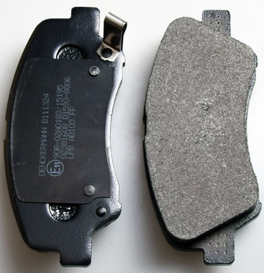 DENCKERMANN Bremseklodser B111324 foraksel for KIA
