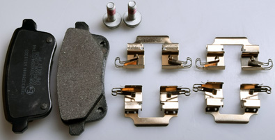 DENCKERMANN Bremseklodser B111323 bagaksel for RENAULT