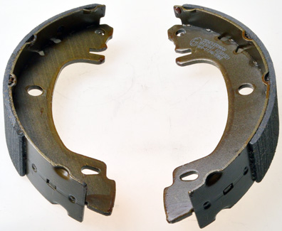 DENCKERMANN Bremsebakkesæt b120061 bagaksel for ALFA ROMEO CITROËN RENAULT