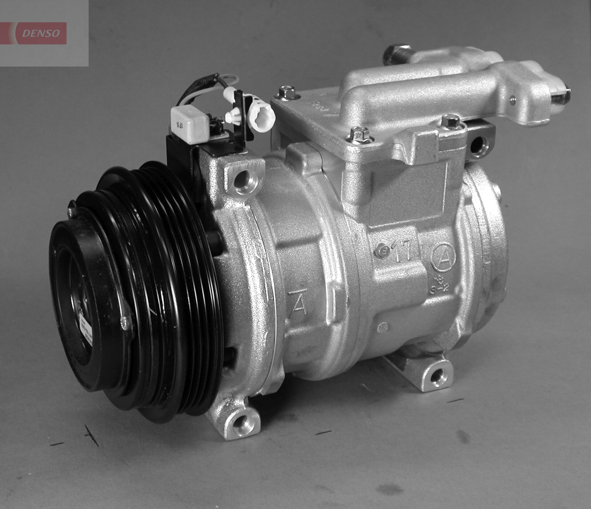 DENSO Kompressor, klimaanlæg dcp11001 for JAGUAR