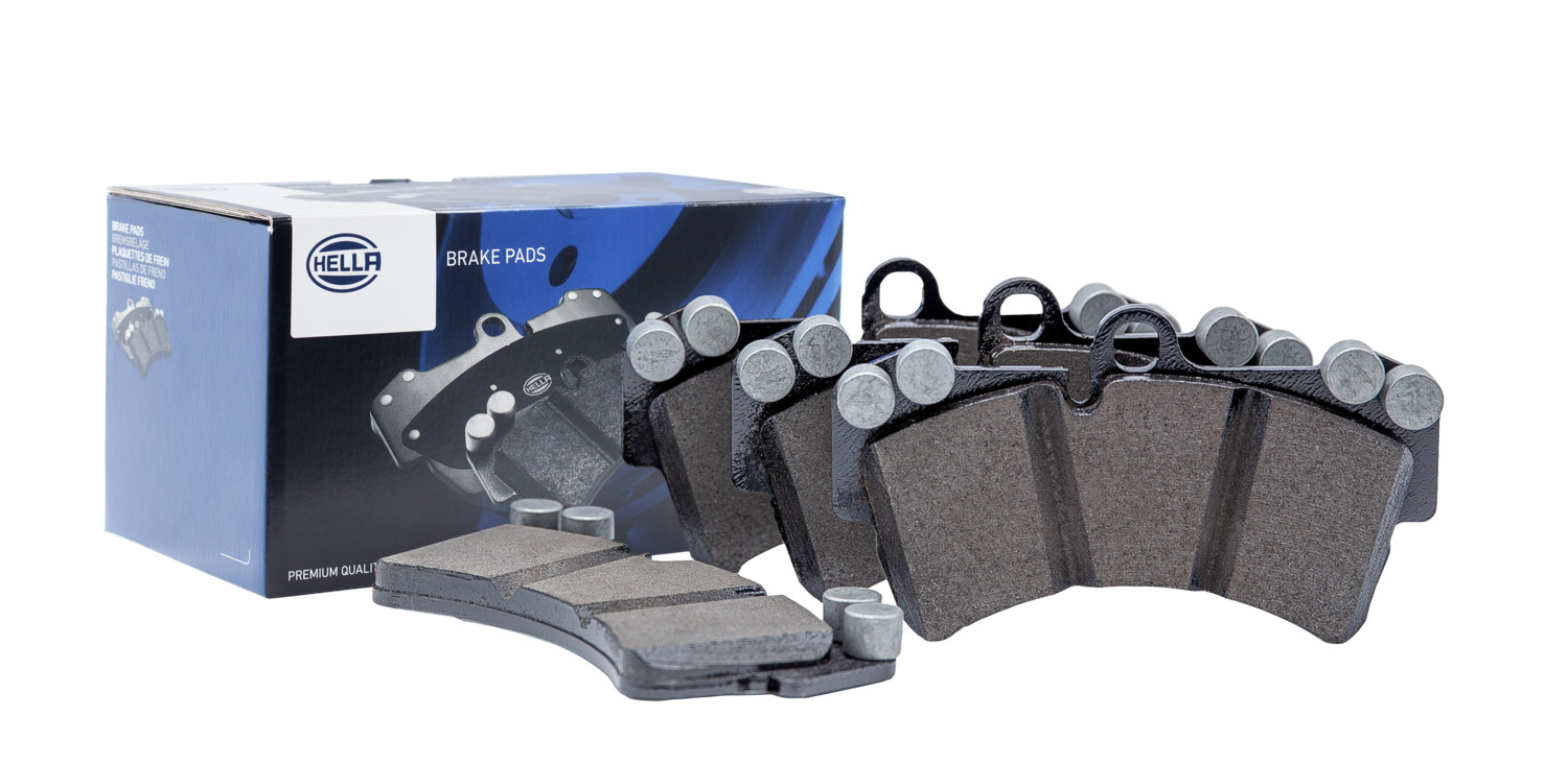 HELLA Bremseklodser 8db355047641 bagaksel for FIAT
