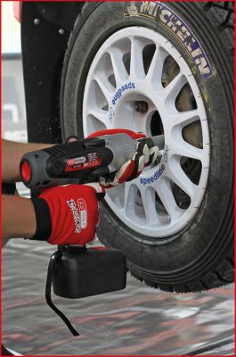 KS TOOLS El-slagnøgle (batteri) 515.3525