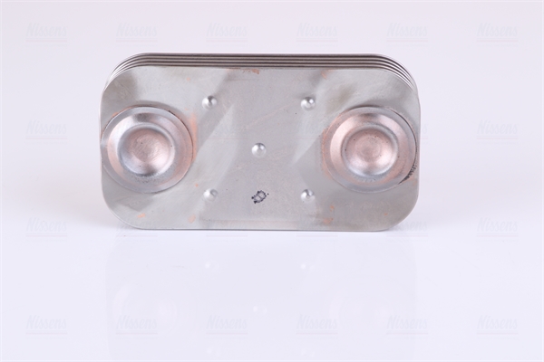 NISSENS Oliekøler, motorolie 90889 for IVECO PEUGEOT DODGE FIAT FUSO (MITSUBISHI)