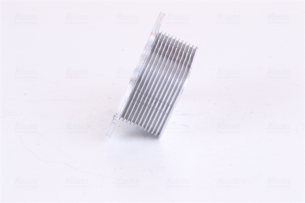 NISSENS Oliekøler, motorolie 90670 for FORD VOLVO PEUGEOT MAZDA SUZUKI TOYOTA