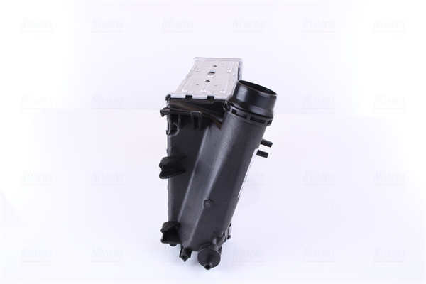 NISSENS Ladeluftkøler 961584 for NISSAN