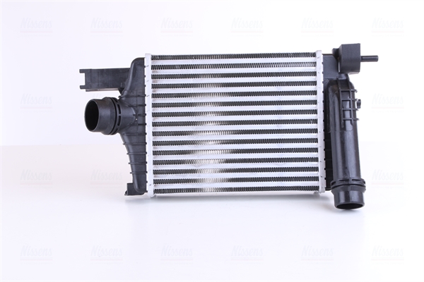 NISSENS Ladeluftkøler 96479 for DACIA