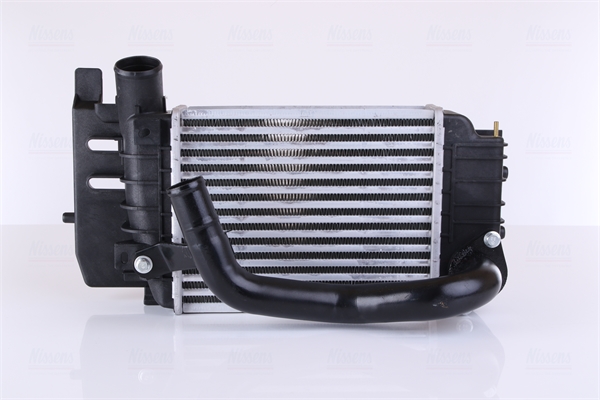 NISSENS Ladeluftkøler 96565 for TOYOTA