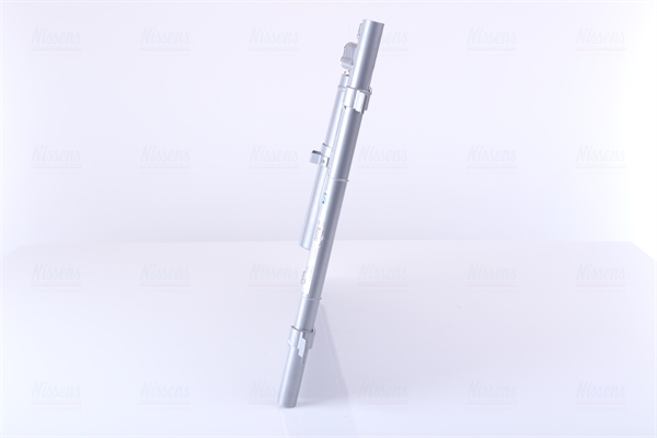NISSENS Kondensor, klimaanlæg 940069 for NISSAN