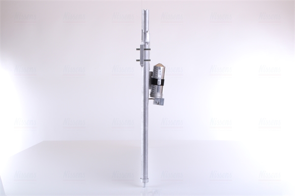 NISSENS Kondensor, klimaanlæg 940445 for NISSAN