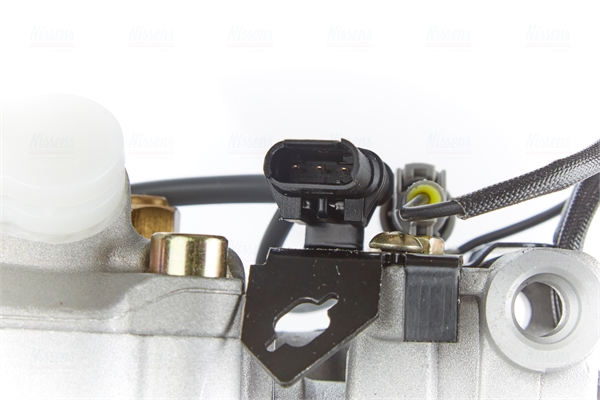 NISSENS Kompressor, klimaanlæg 890628 for BMW
