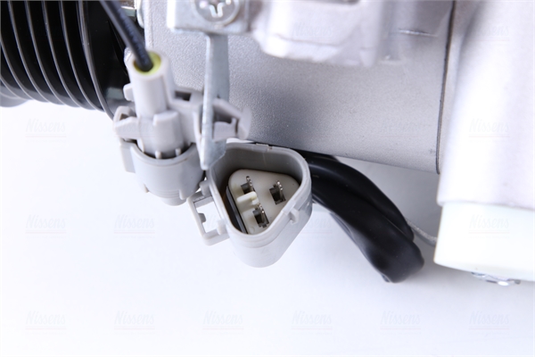 NISSENS Kompressor, klimaanlæg 890156 for TOYOTA