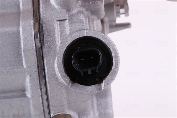 NISSENS Kompressor, klimaanlæg 890803 for TOYOTA LEXUS