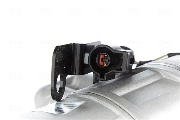 NISSENS Kompressor, klimaanlæg 890082 for LAND ROVER