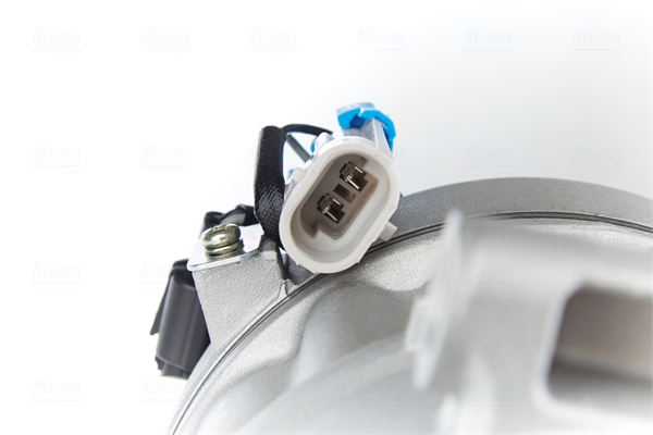 NISSENS Kompressor, klimaanlæg 89584 for CADILLAC