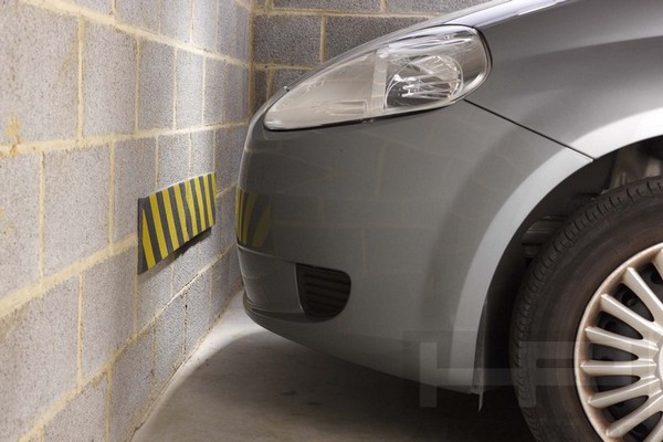 HP-AUTOZUBEHöR Wall protection 18324