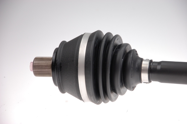 LÖBRO Drivaksel 306524 for AUDI