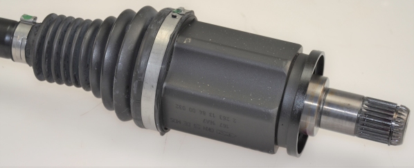 SPIDAN Drivaksel GKND30017 for BMW