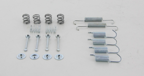 TRISCAN Tilbehørssæt, parkeringsbremsebakker 8105102618