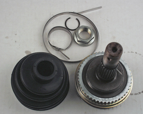 TRISCAN Ledsæt, drivaksel 854013124 for TOYOTA