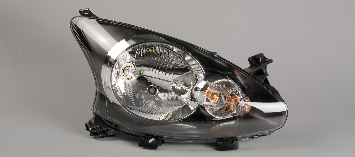 VALEO Forlygte 043008 H4 venstre for TOYOTA