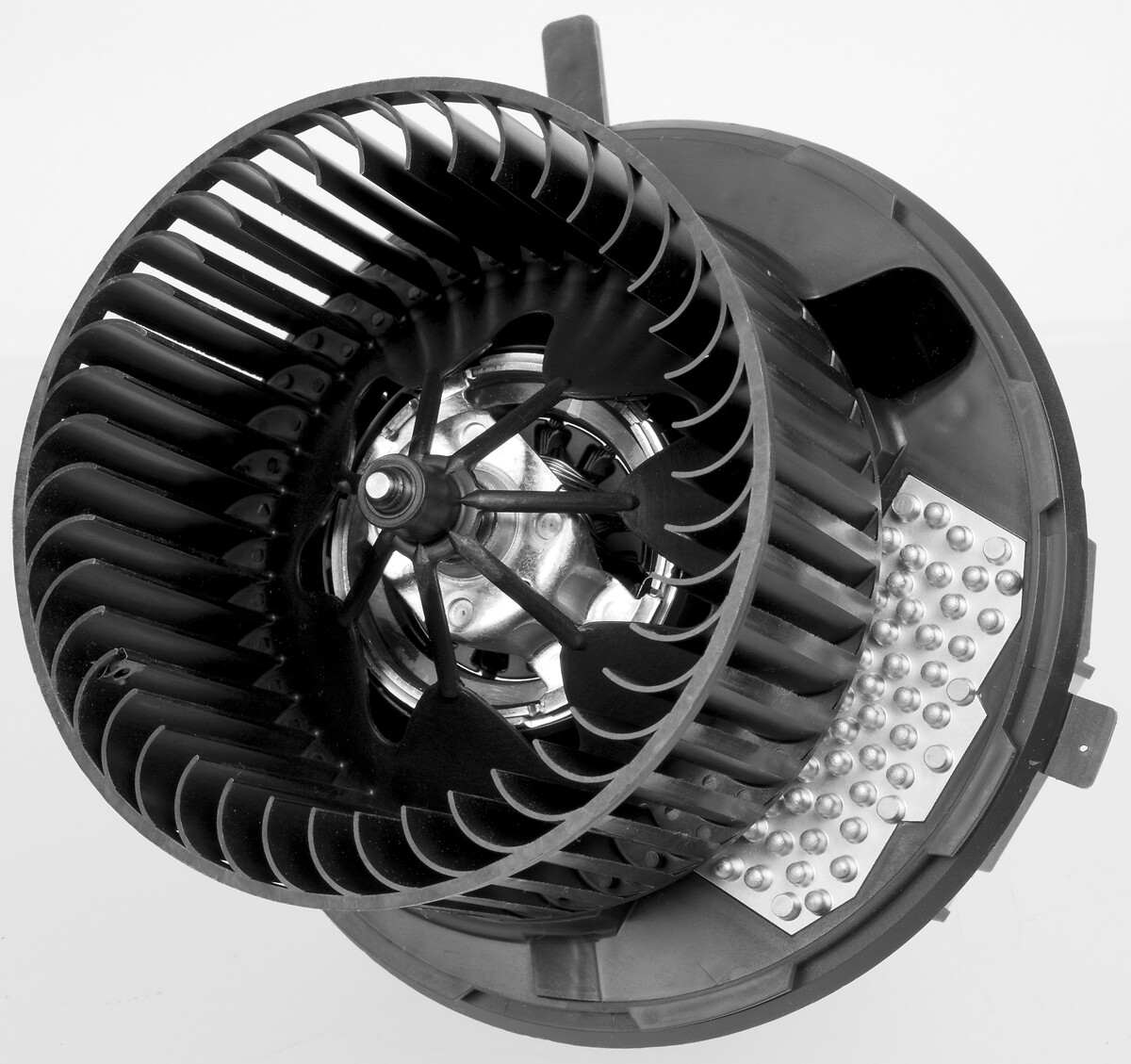 VALEO Kabineblæser 698812 foran for VW SKODA