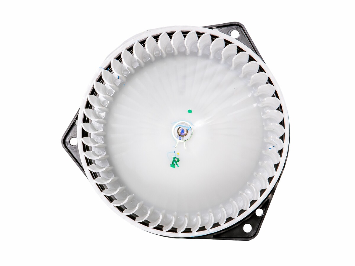 VALEO Kabineblæser 815067 foran for MITSUBISHI