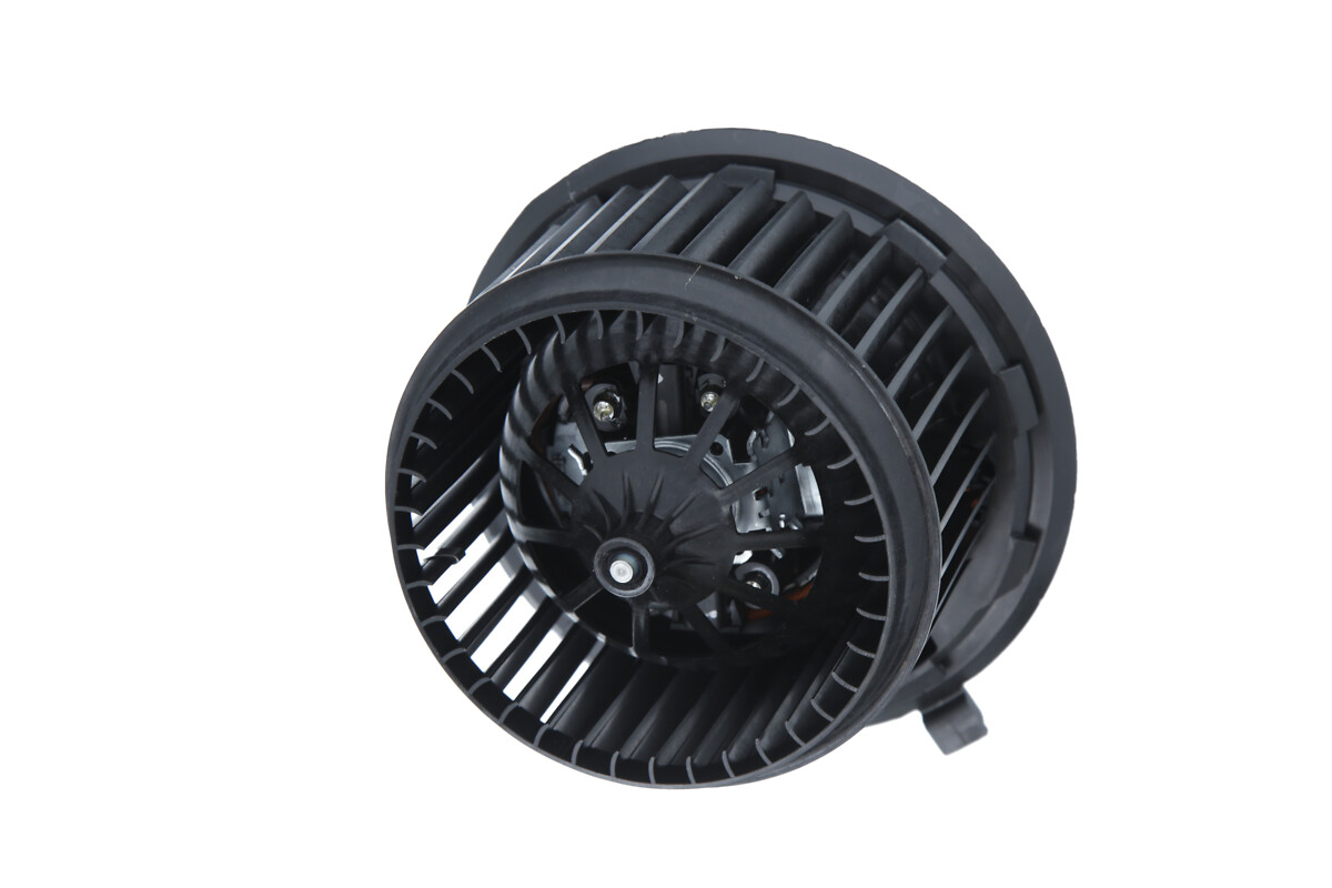 VALEO Kabineblæser 884598 foran for VW PORSCHE