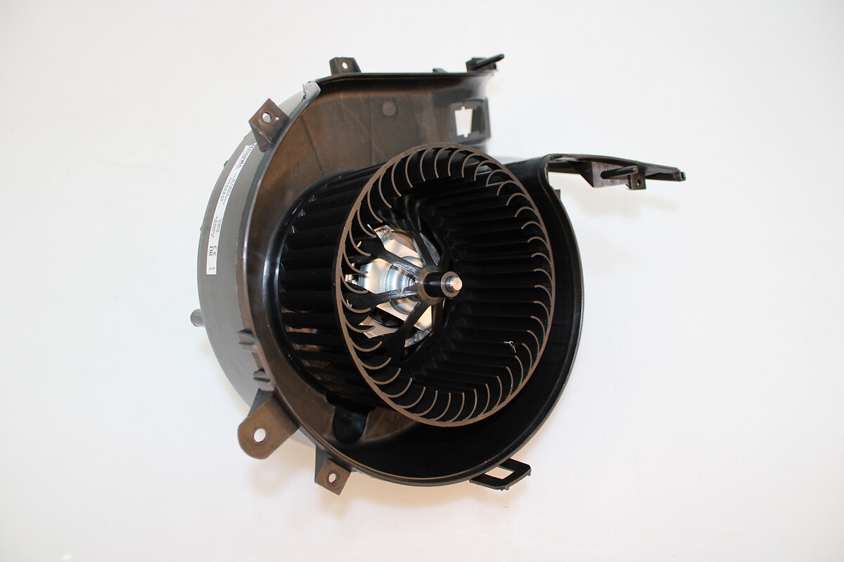 VALEO Kabineblæser 884676 foran for OPEL VAUXHALL