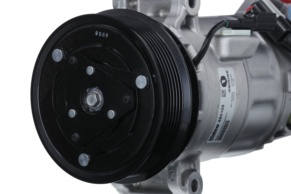 VALEO Kompressor, klimaanlæg 690108 for VOLVO ASIA