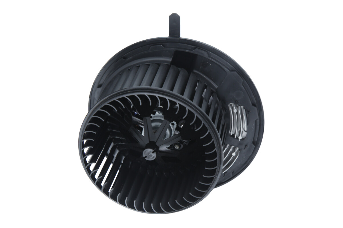 VALEO Kabineblæser 884694 foran for NISSAN