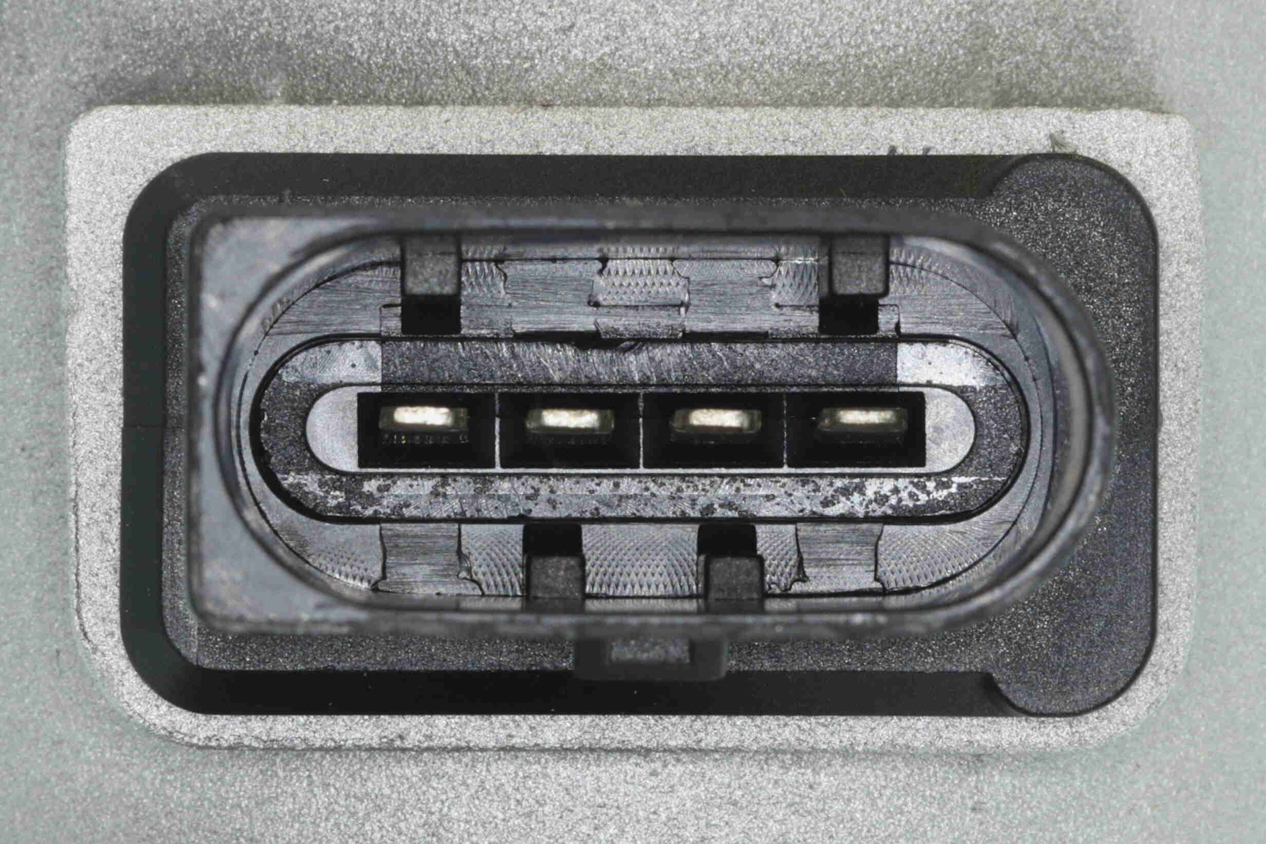 VEMO Vandpumpe V20-16-0015 for BMW