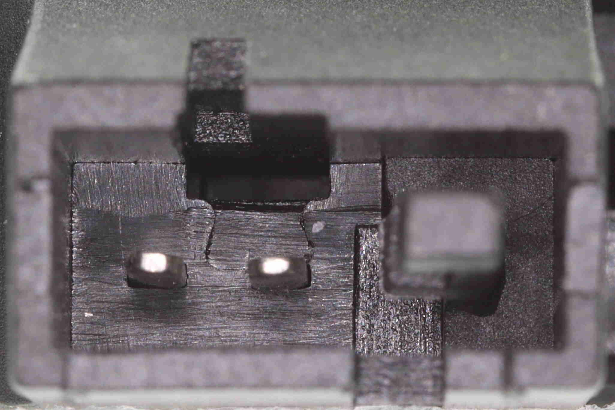 VEMO Bagagerumshåndtag v10850228 Køretøjets bagklap for VW