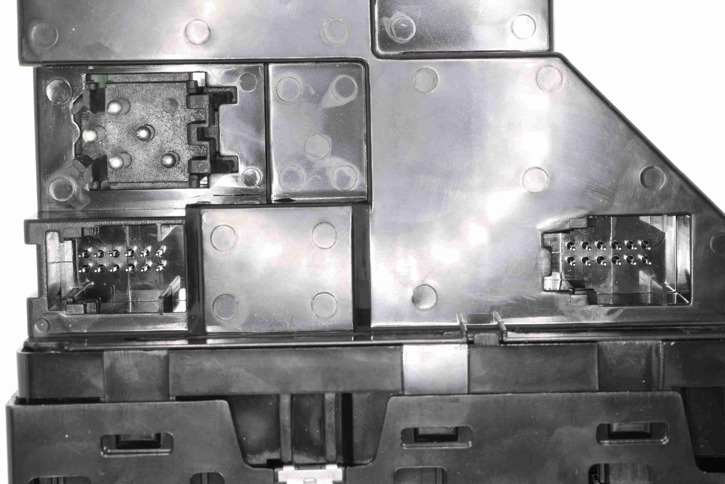 VEMO Kontakt, rudehejs v20730147 foran for BMW
