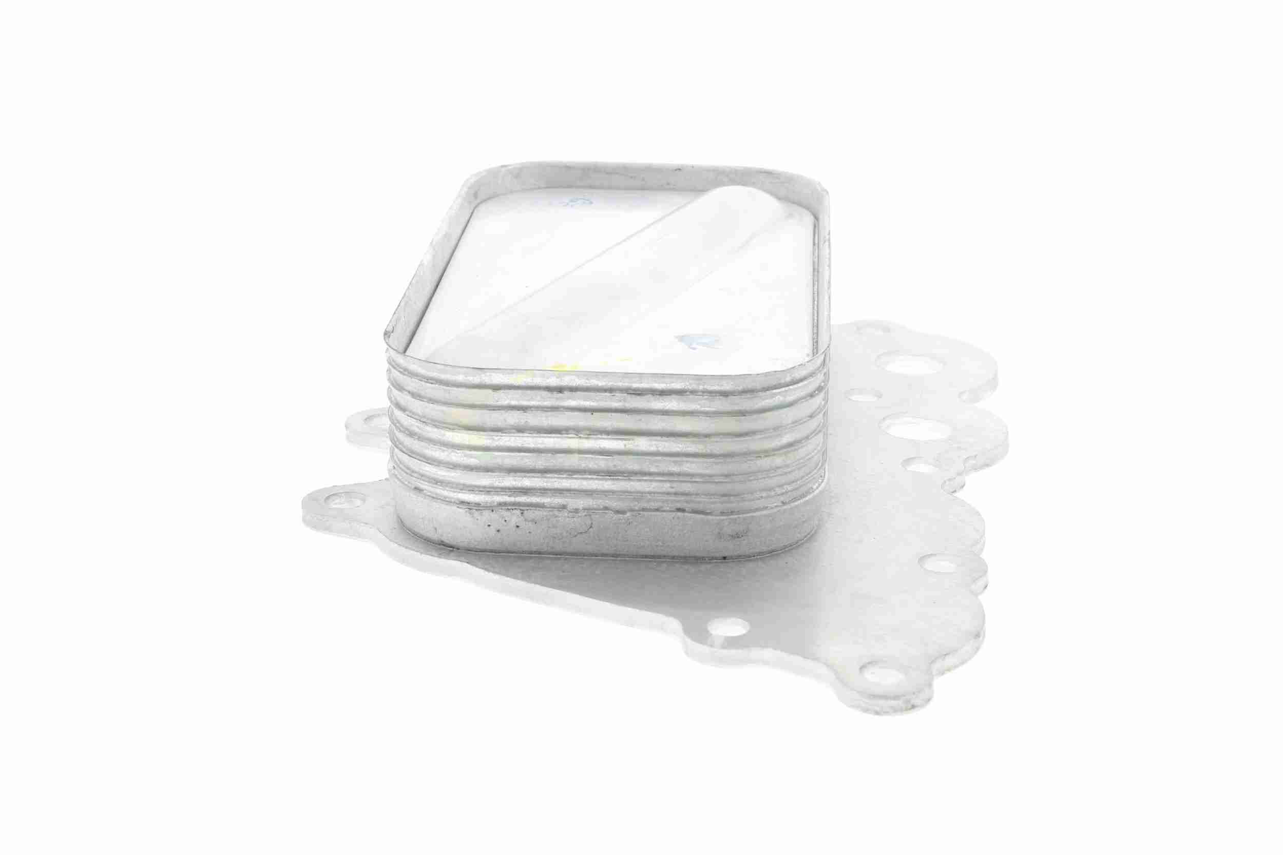 VEMO Oliekøler, motorolie v30601338 for SMART MERCEDES-BENZ