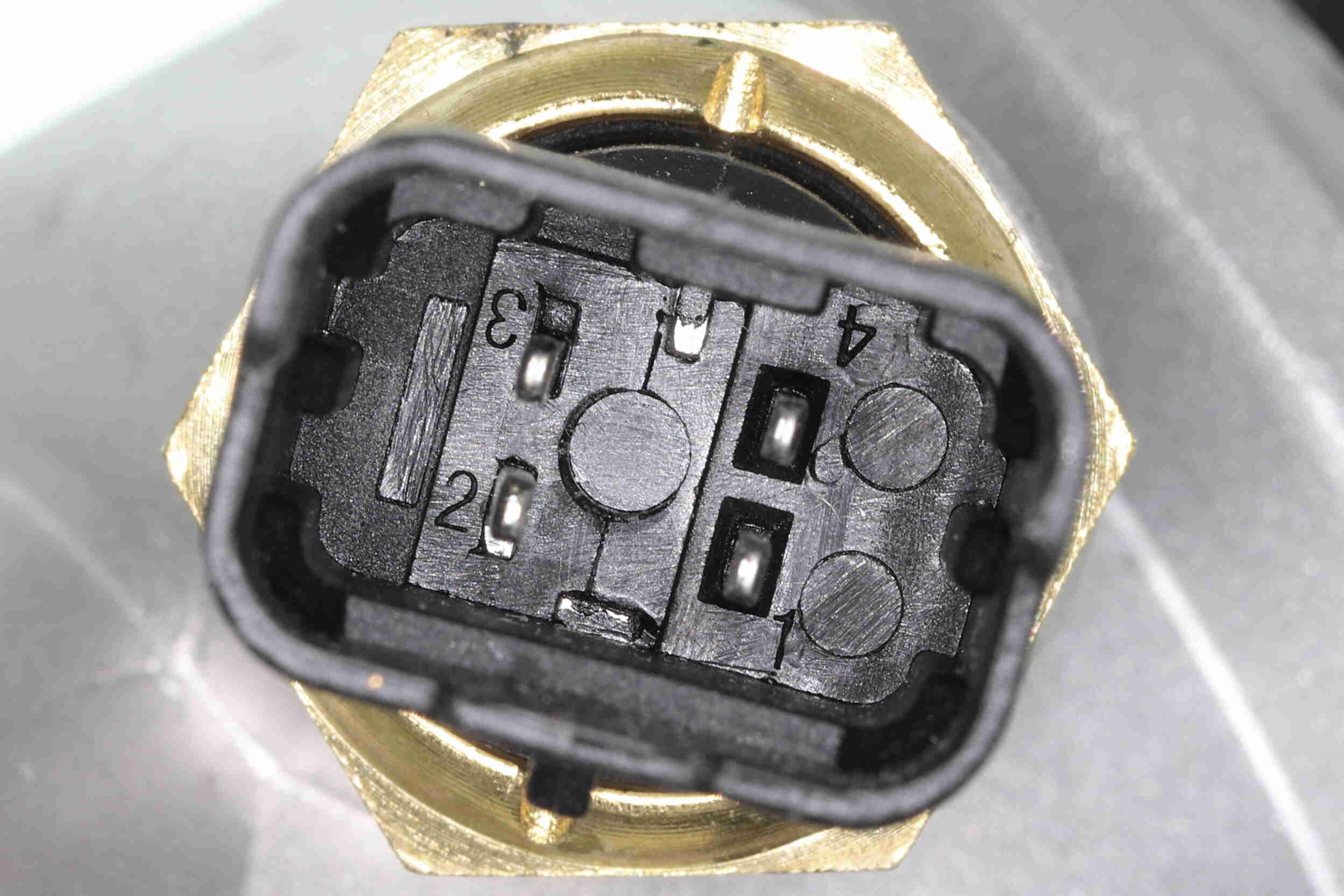 VEMO Termostathus V24-99-0040 for FIAT FIAT / LANCIA ALFA ROMEO