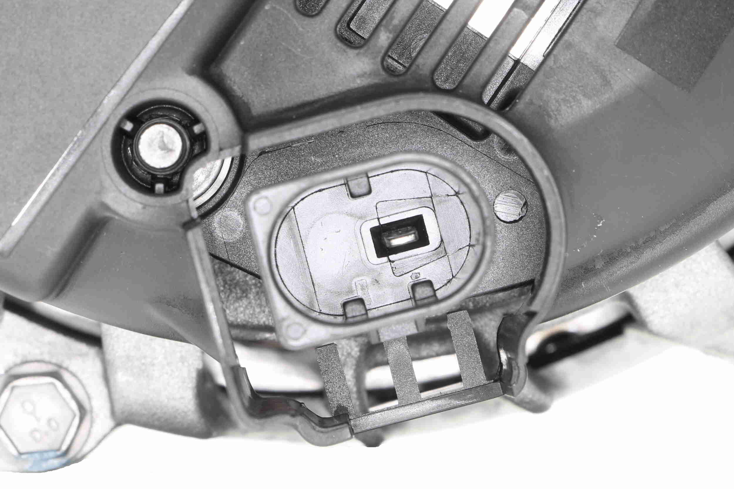 VEMO Generator V10-13-50051 for SKODA