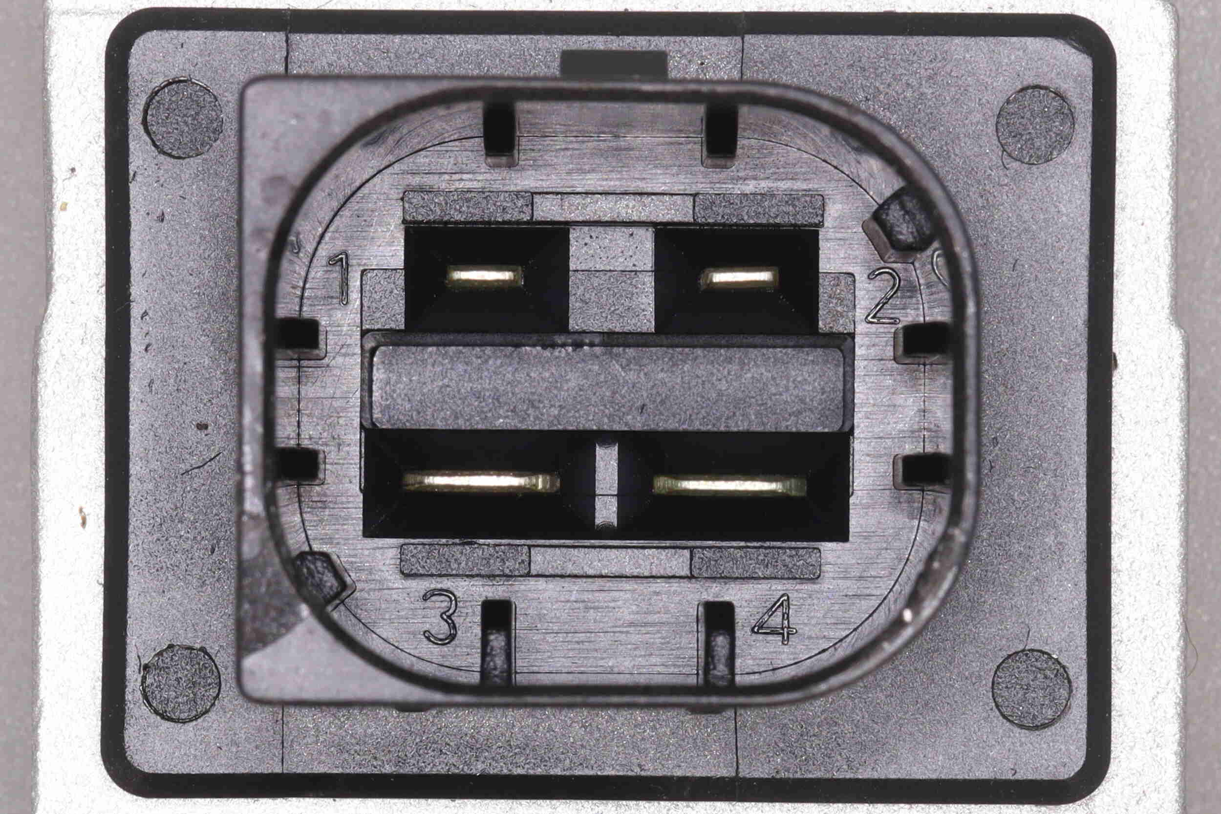 VEMO Vandpumpe V20-16-0017 for BMW