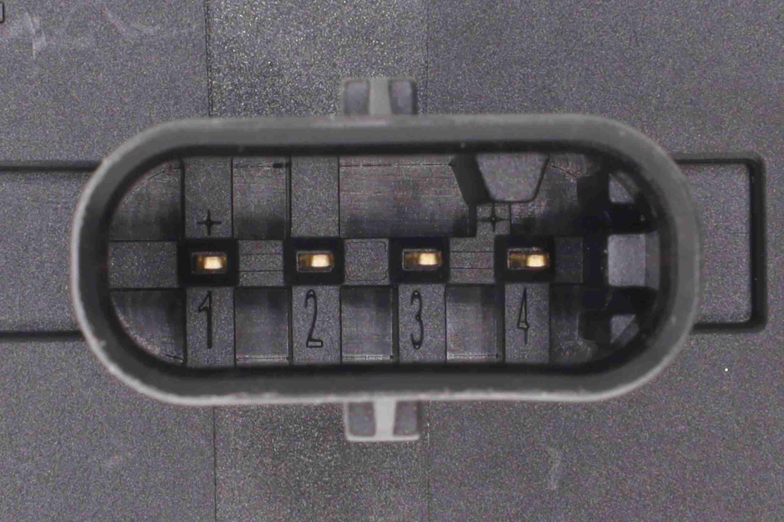 VEMO Luftmængdesensor V30-72-0369 for MERCEDES-BENZ